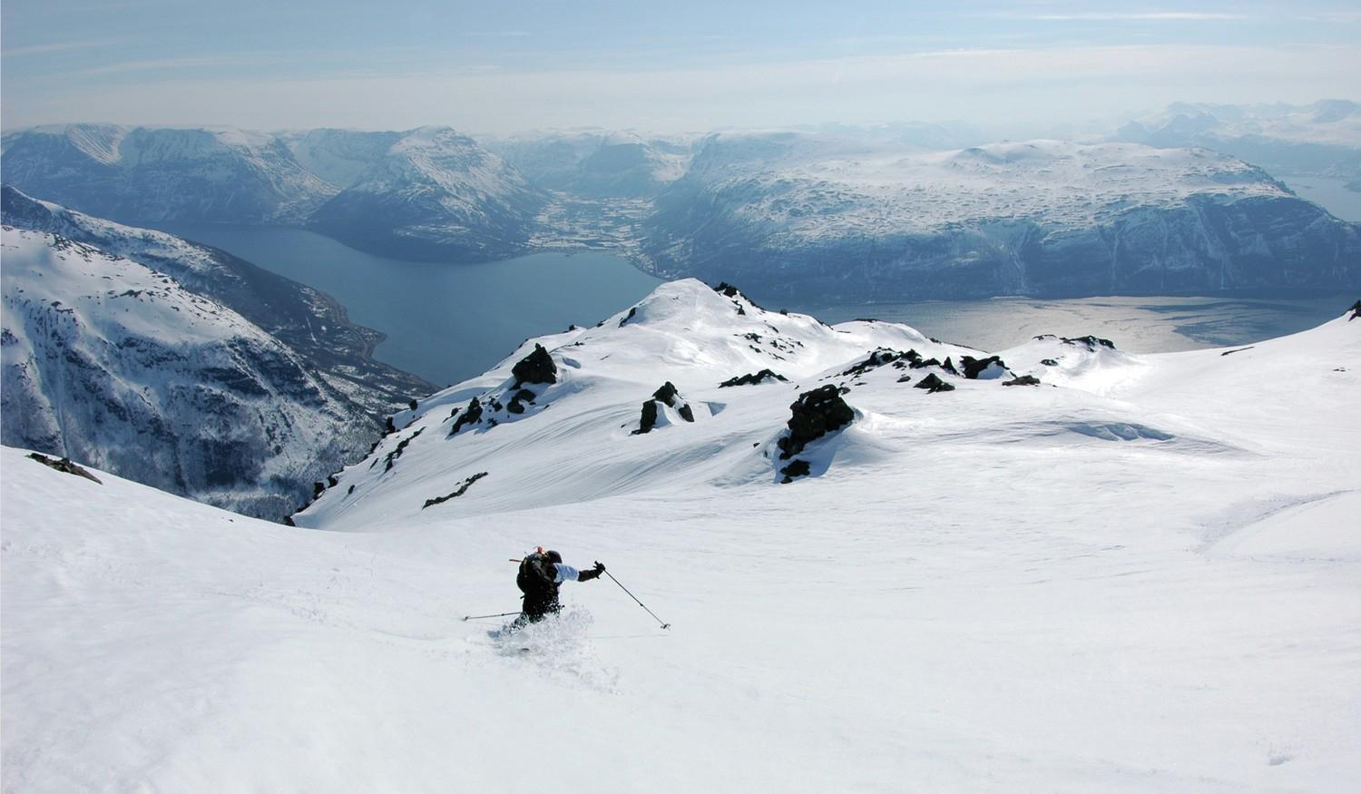Sail & Ski is just one of the adventurous activities you can try in Lyngenfjord