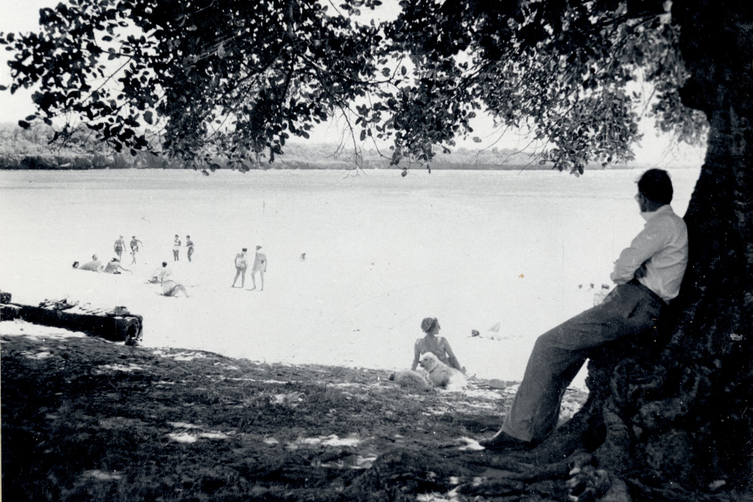 When the settlers arrived in Sosua, the beach was a quiet, peaceful spot. Today it is a site for prostitution