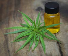 Woman suffering with sciatica says cannabis oil ‘cured’ her back pain 