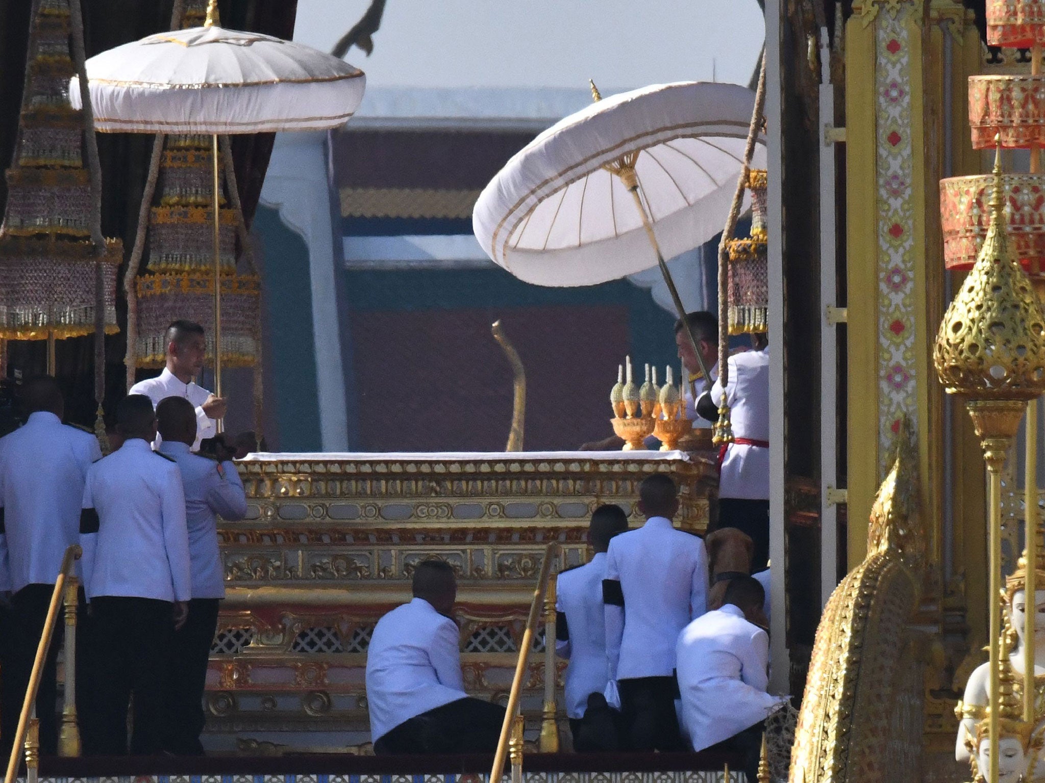 The ceremony saw relics and royal ashes of the late Thai king Bhumibol Adulyadej selected by his son, the new King Maha Vajiralongkorn