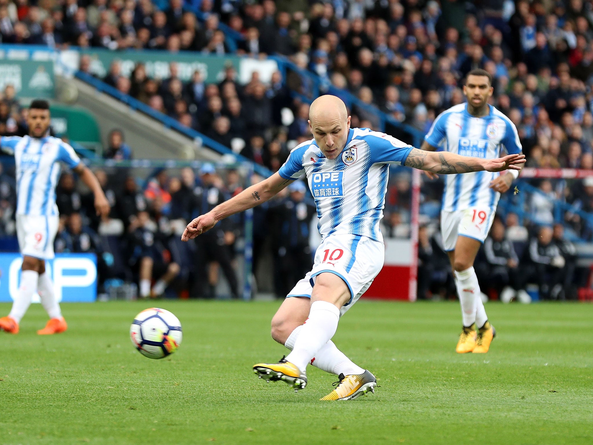 Aaron Mooy puts Huddersfield ahead against United last weekend