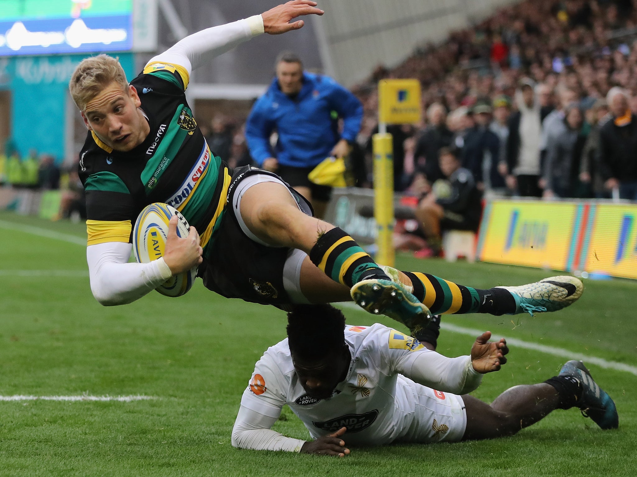 Harry Mallinder scores for Northampton