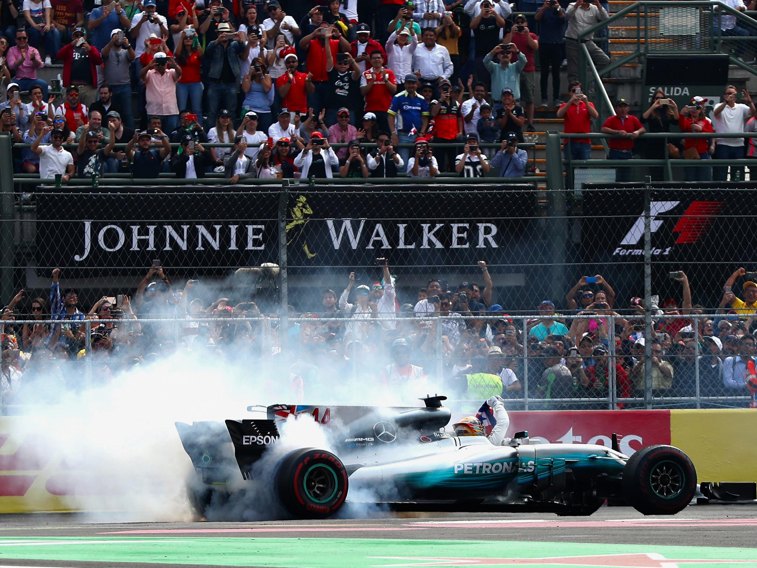 Hamilton celebrated with donuts in front of the Mexican crowd