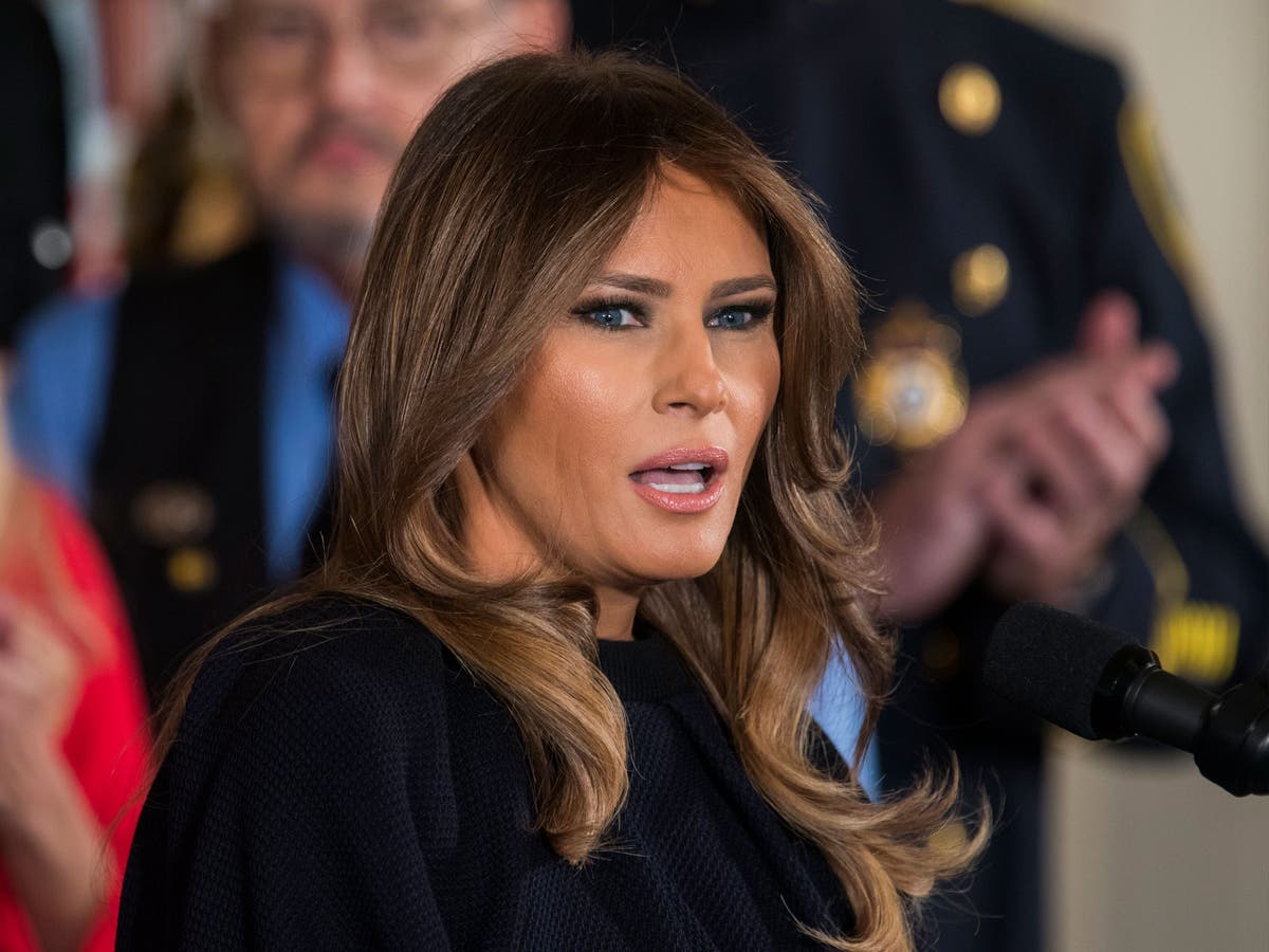 Melania Trump skips Davos for trip to Holocaust Memorial Museum in ...