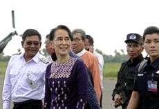 Aung San Suu Kyi visits Burma's border to observe Rohingya plight