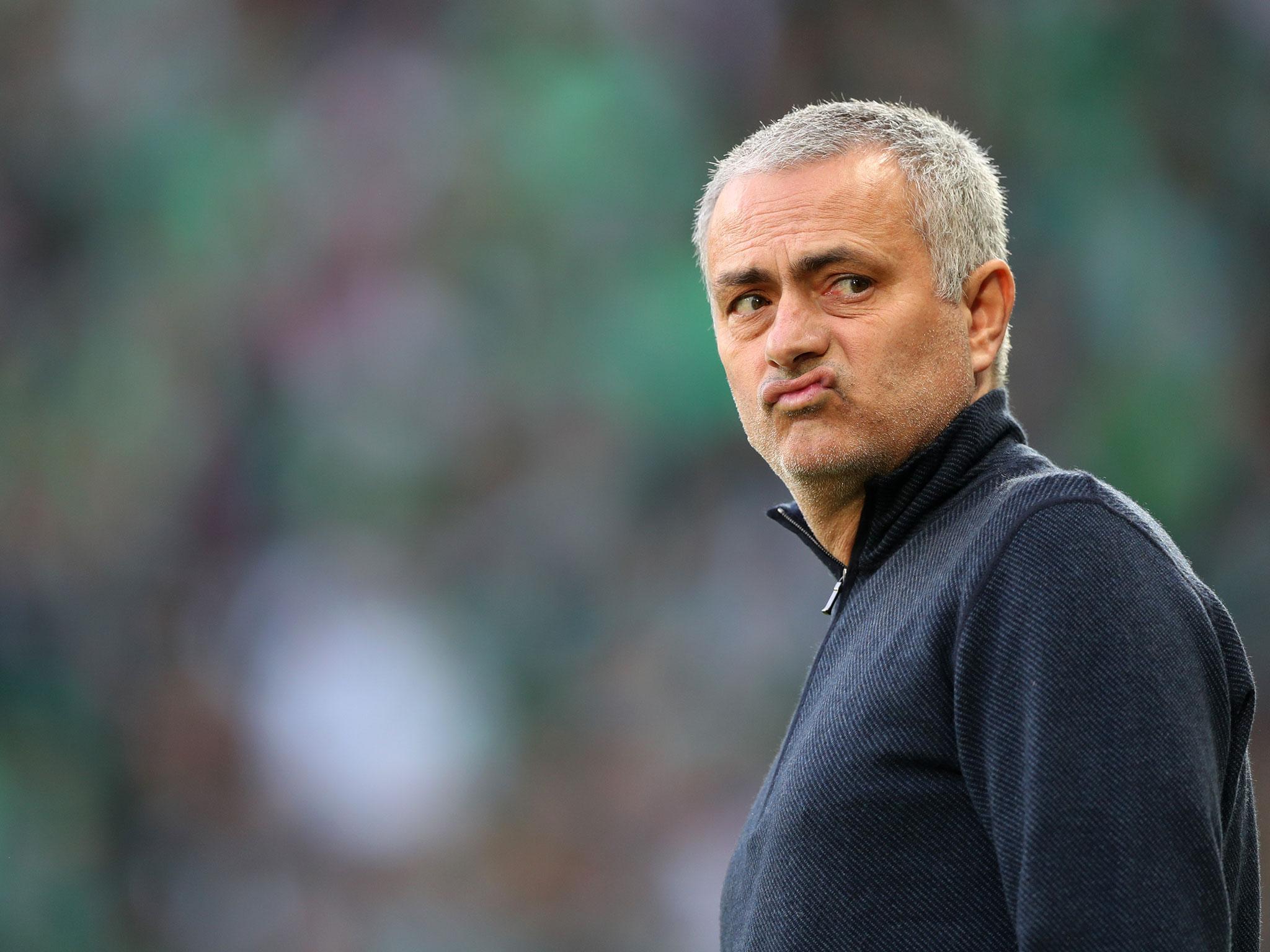 Jose Mourinho not to blame if Manchester United don&apos;t win the title claims Frank Lampard