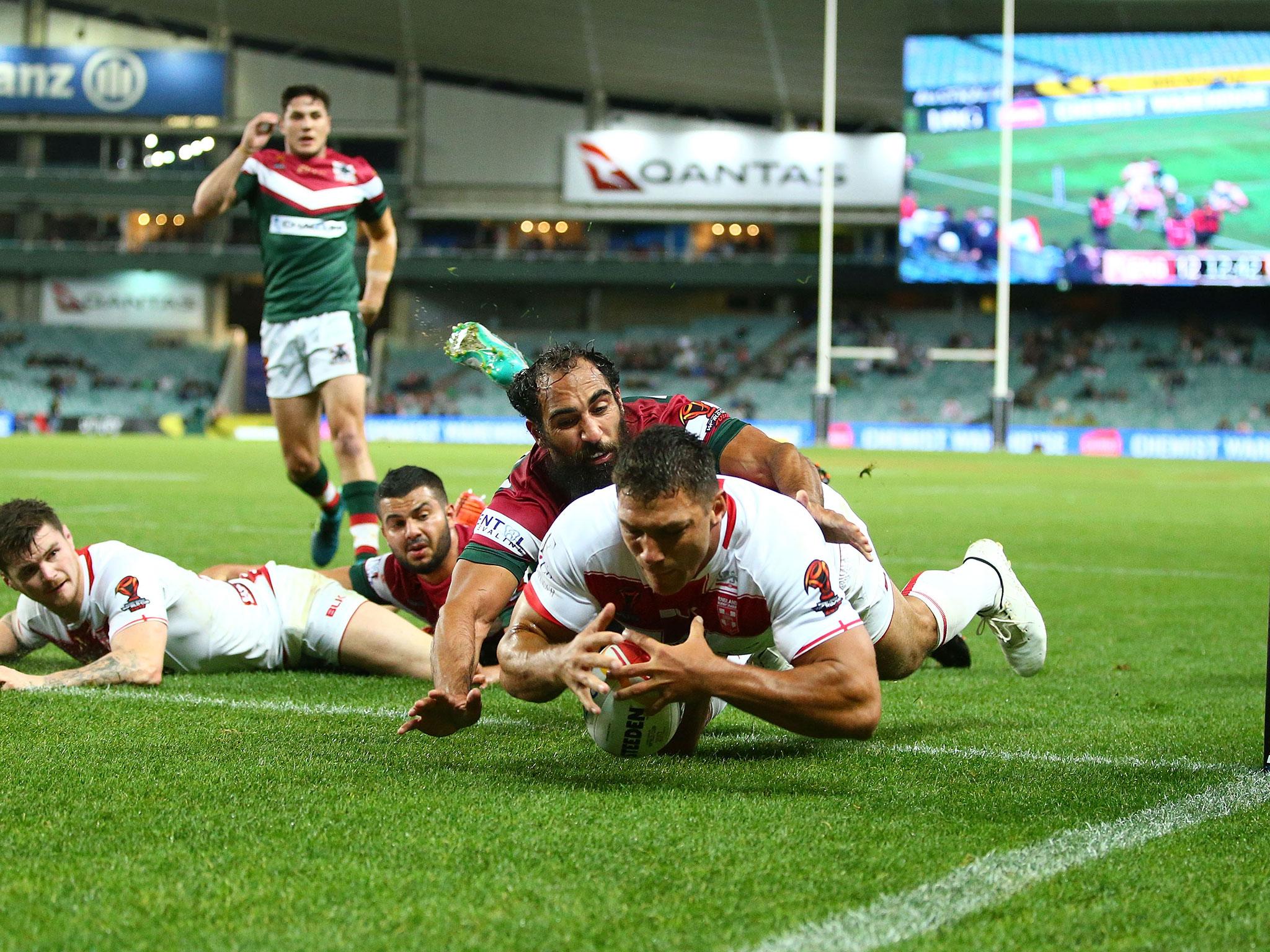 England held off the challenge to get on the board Down Under