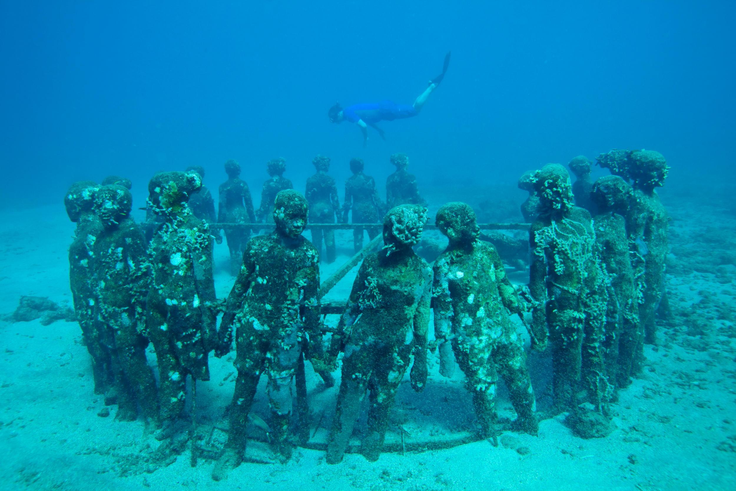 Discover the Underwater Sculpture Park