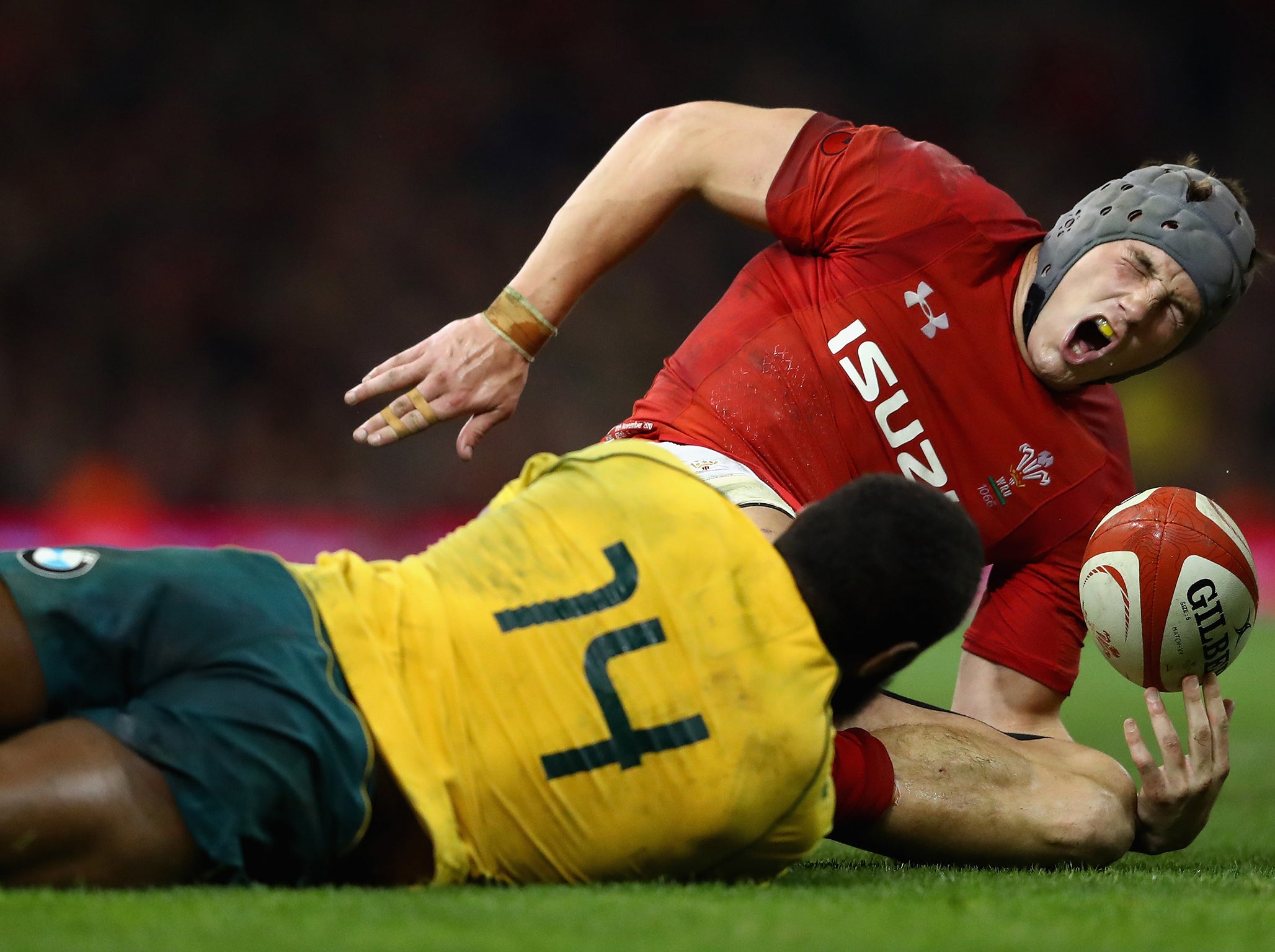 Jonathan Davies had to be taken off with an injury