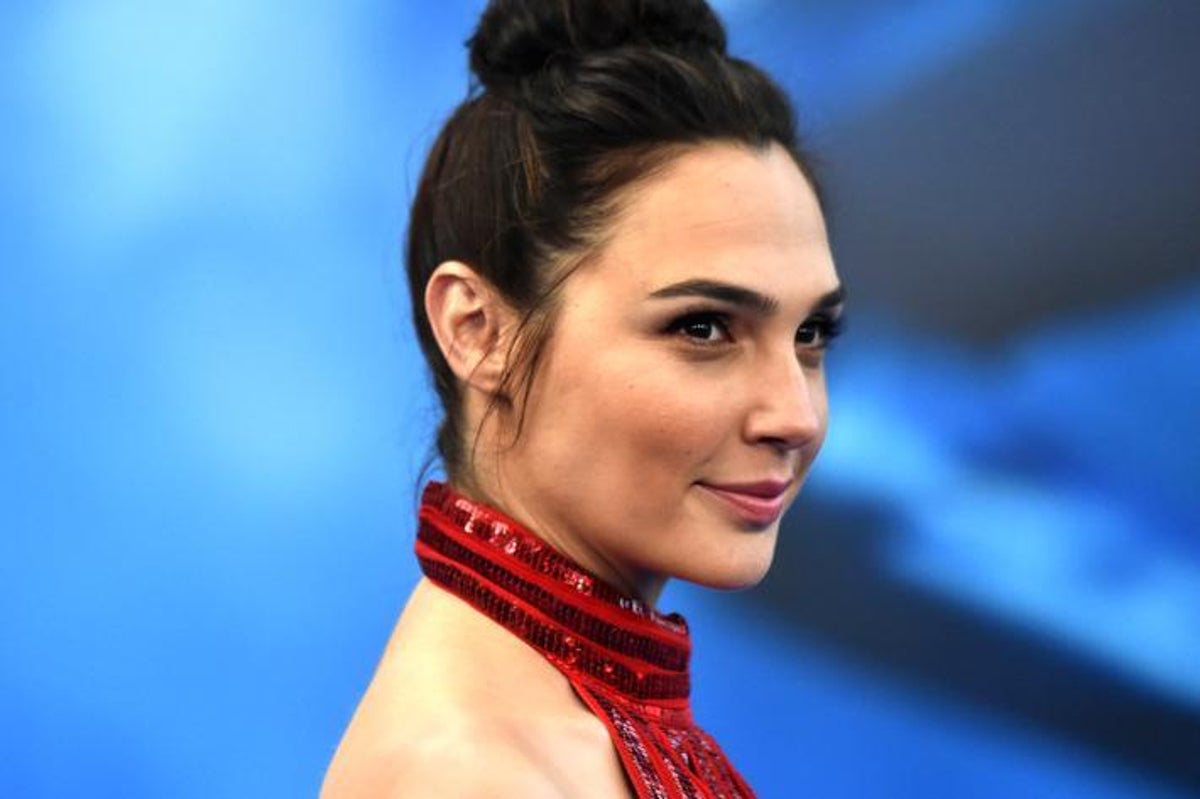 Gal Gadot to reportedly quit Wonder Woman sequel if Brett Ratner stays on  as producer | The Independent | The Independent