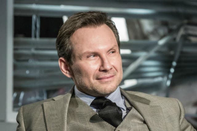 Christian Slater has a sliver-tongued slipperiness as Roma in 'Glengarry Glen Ross' at the Playhouse Theatre