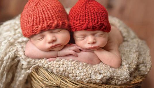Volunteers Needed To Knit Red Hats For Newborn Babies The