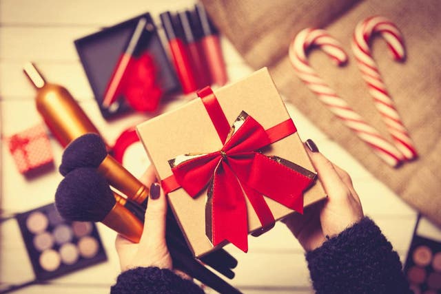 From make-up to skincare to brushes, there’s a present for everyone here