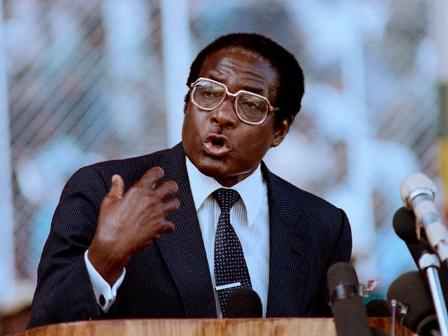 <p>Zimbabwean President Robert Mugabe delivers a speech on March 4, 1990, in Harare</p>
