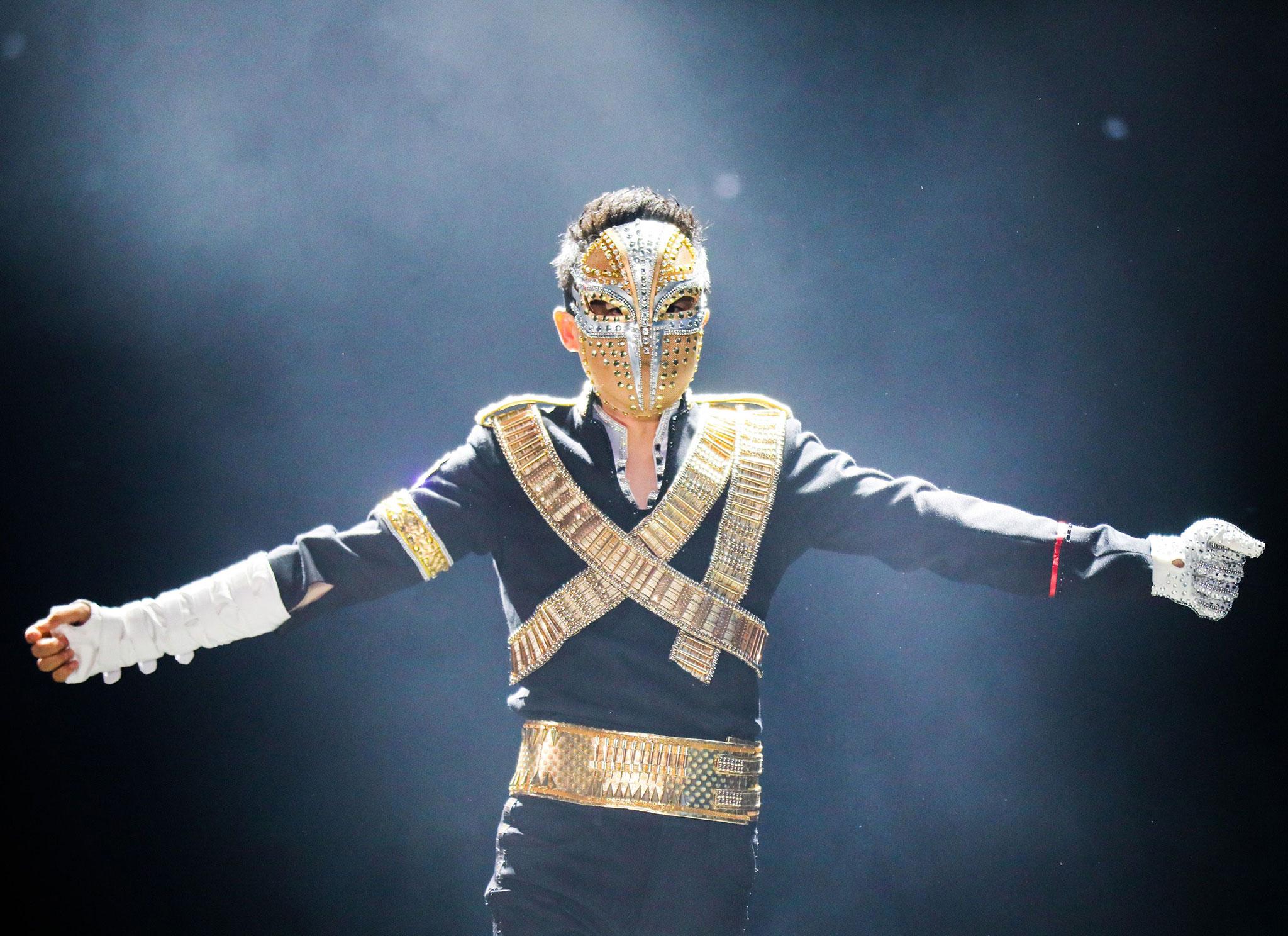 Alibaba founder Jack Ma appears on stage in a Michael Jackson outfit to celebrate his company's birthday
