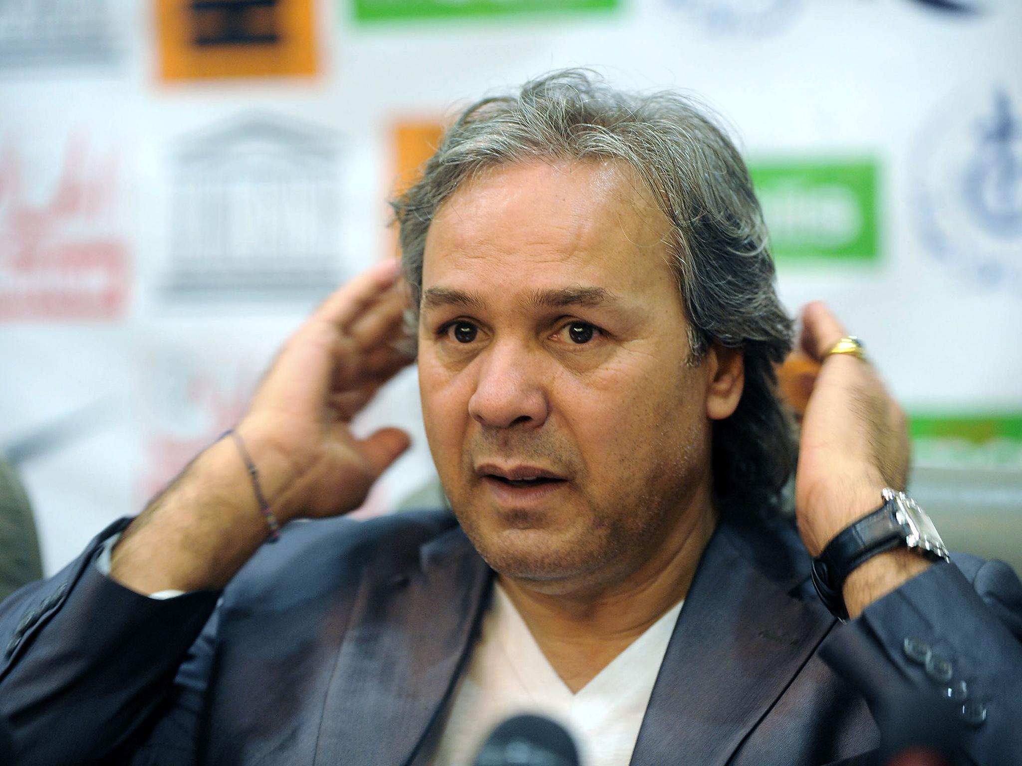 Rabah Madjer reacted furiously to a question aimed at Riyad Mahrez about Algeria's form