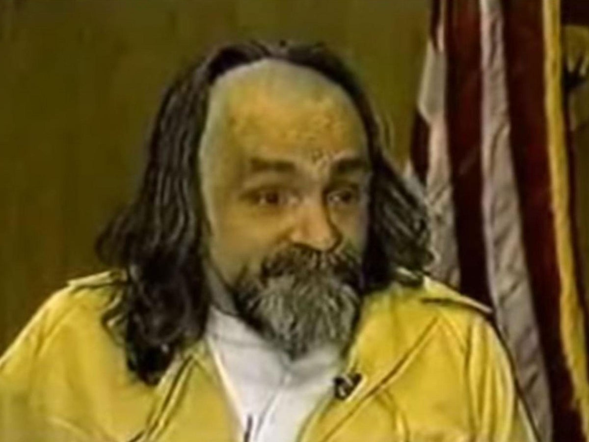 Charles Manson: What happened when a journalist asked notorious serial killer to describe himself in one sentence | The Independent | The Independent Charles Manson: What happened when a journalist asked notorious serial killer to describe himself in one sentence | The Independent | The Independent