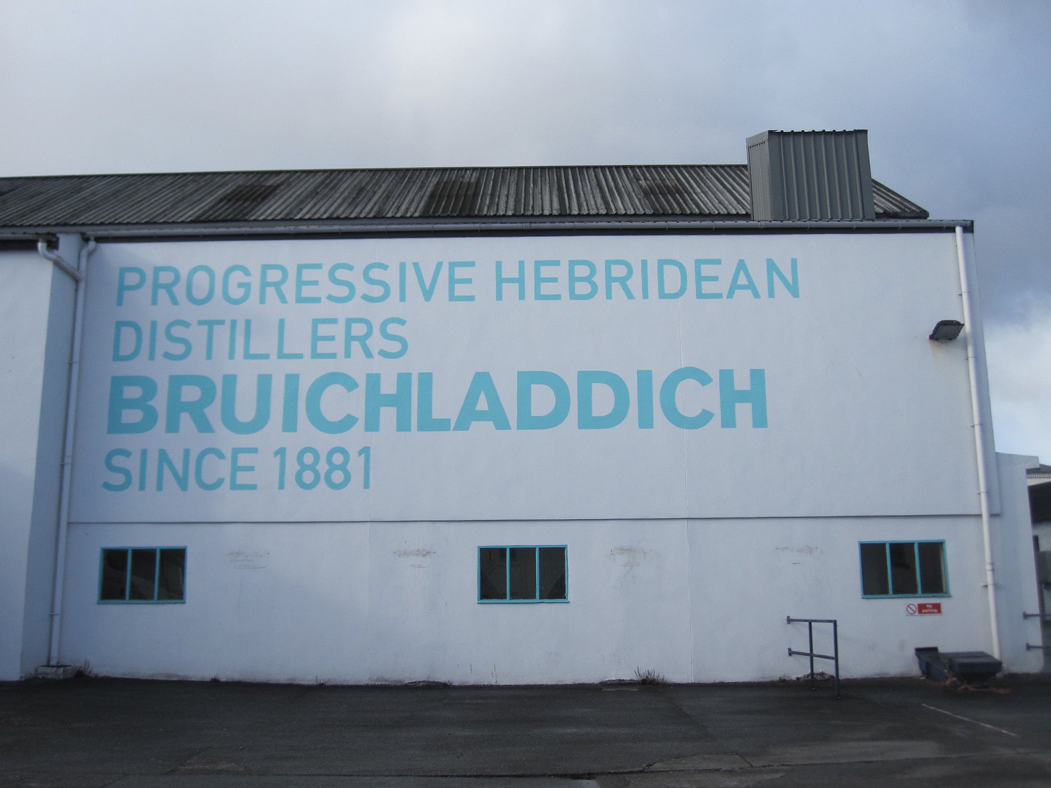 Bruichladdich Distillery is one of two distilleries on Islay that grows a proportion of its own barley and bottles its whisky on the island