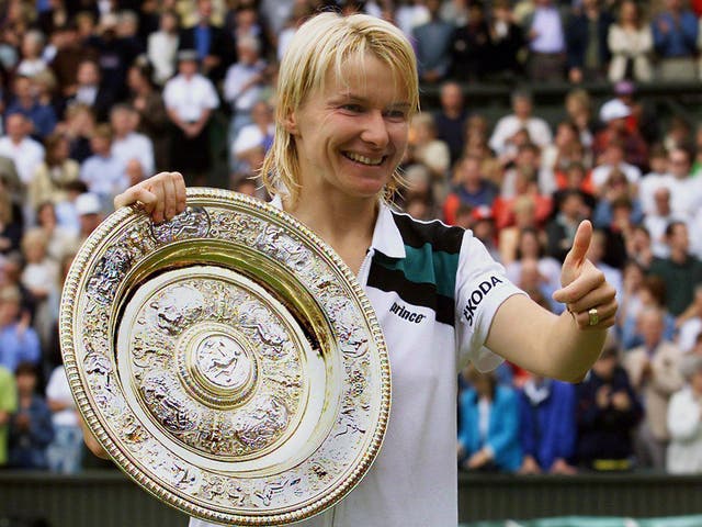 Novotna finally won the Wimbledon ladies singles in 1998