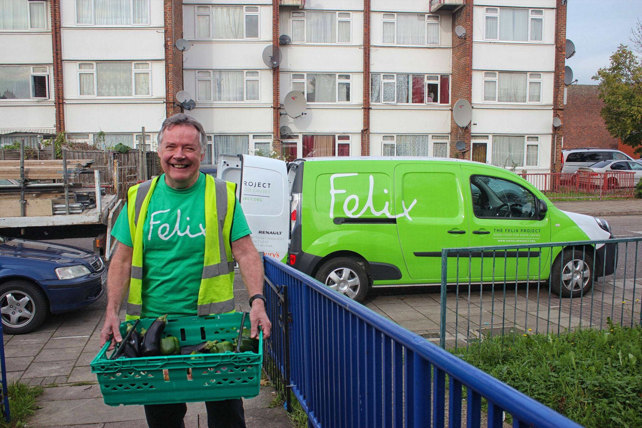 Felix volunteer John delivers a fresh food parcel to a charity