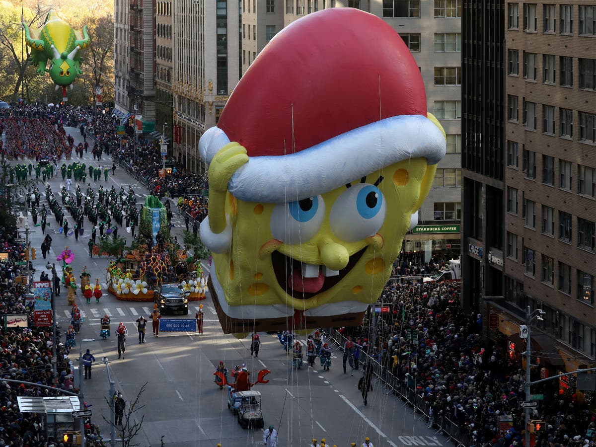 Macy's Thanksgiving Day Parade: Balloons, bands and tight security ...