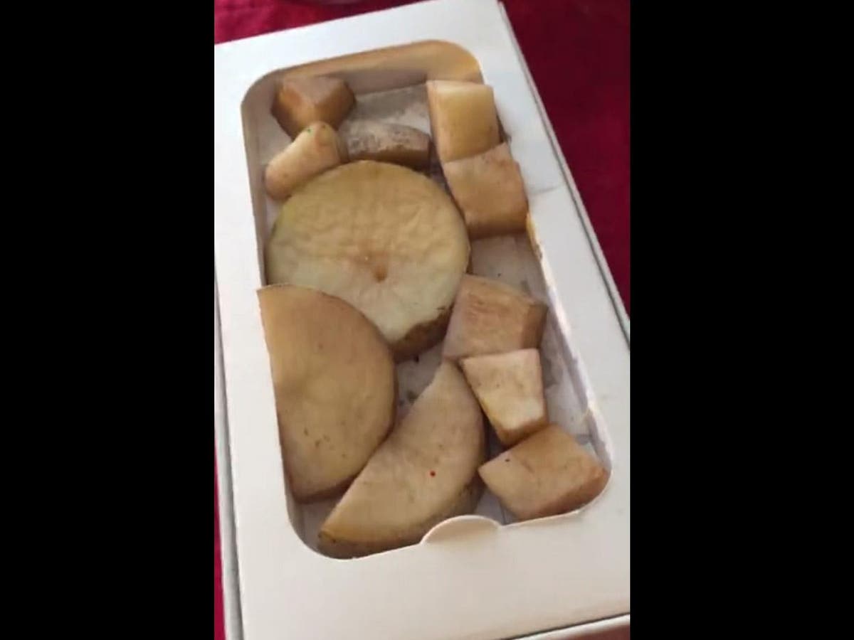 Black Friday 2017: Woman 'tricked' into buying 11 potatoes for $100 instead of the iPhone 6 advertised