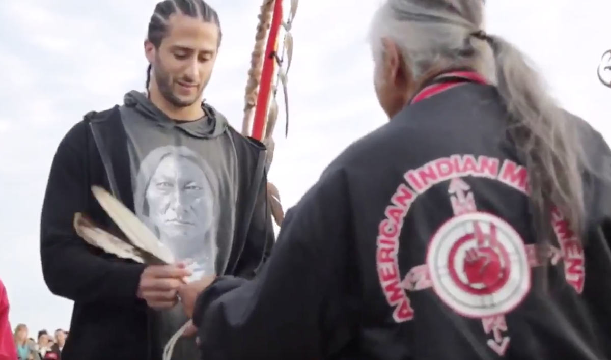 Colin Kaepernick joins Native Americans for UnThanksgiving Day protest