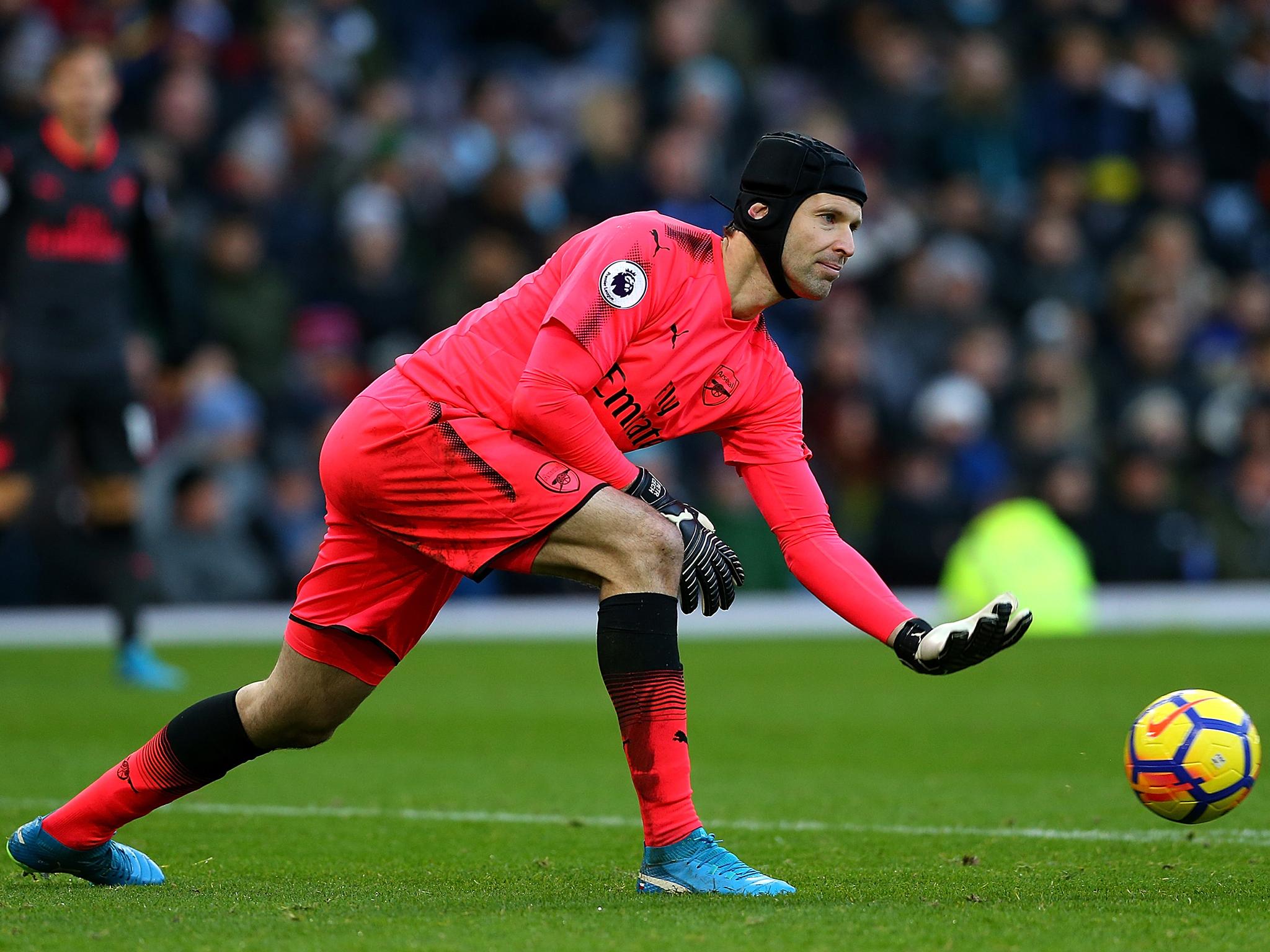 Petr Cech believes England must improve their away form to challenge for the Premier League title