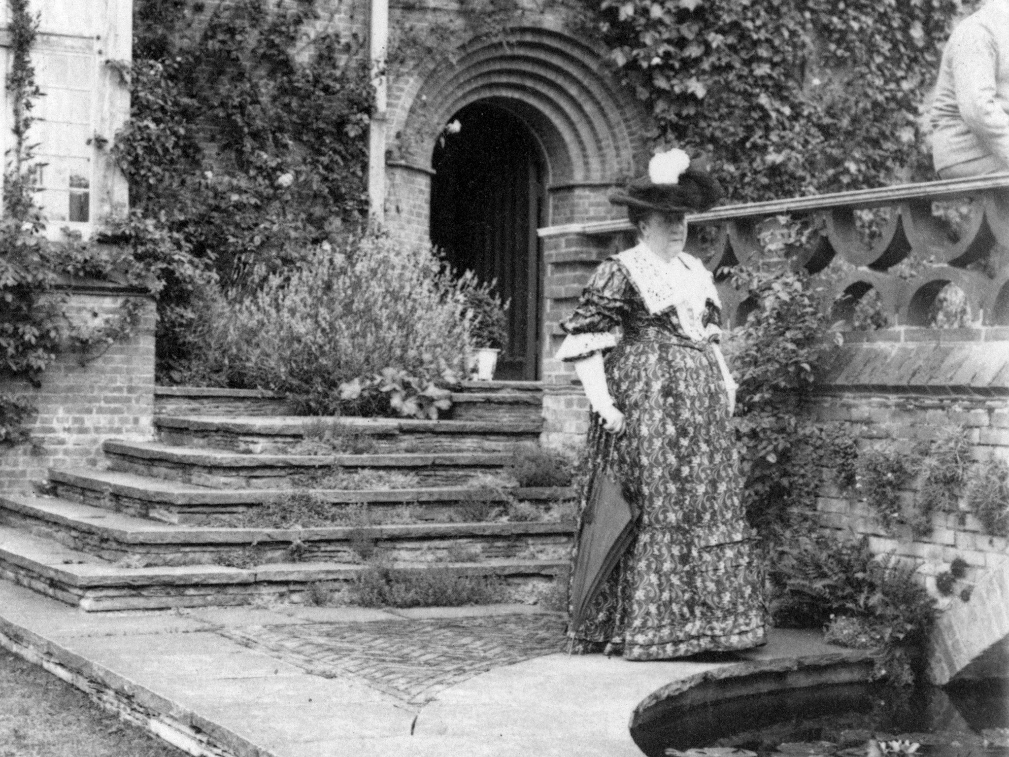 Gertrude Jekyll beside the terrace bridge at Deanery Garden