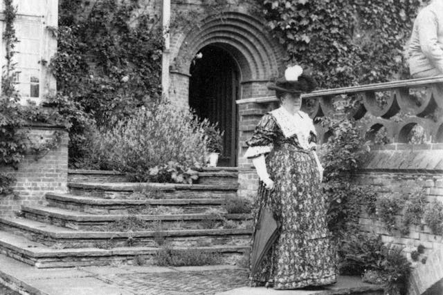 Gertrude Jekyll beside the terrace bridge at Deanery Garden