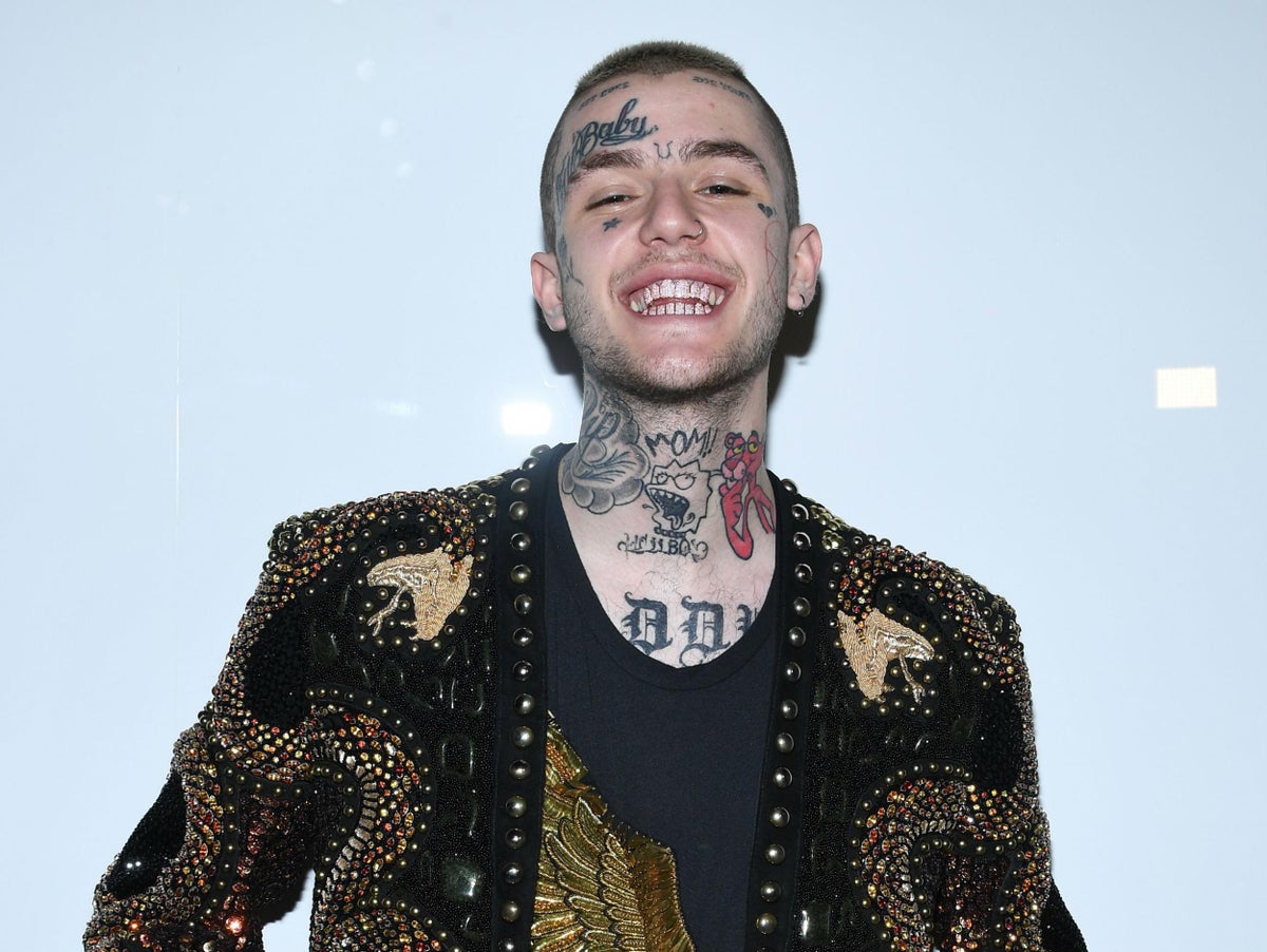 Lil Peep S Suspicious Death Being Investigated By Police The Independent The Independent