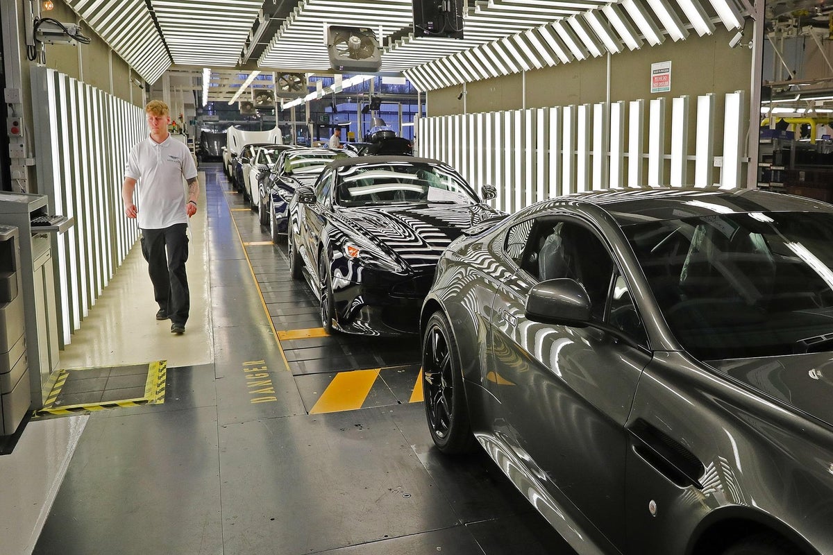 Aston Martin blames US tariffs and slashes investment plans by £300m