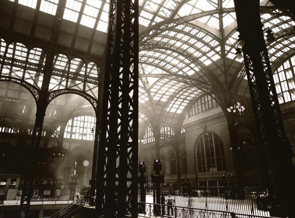 A photograph of Penn Station’s interior from the 1930s