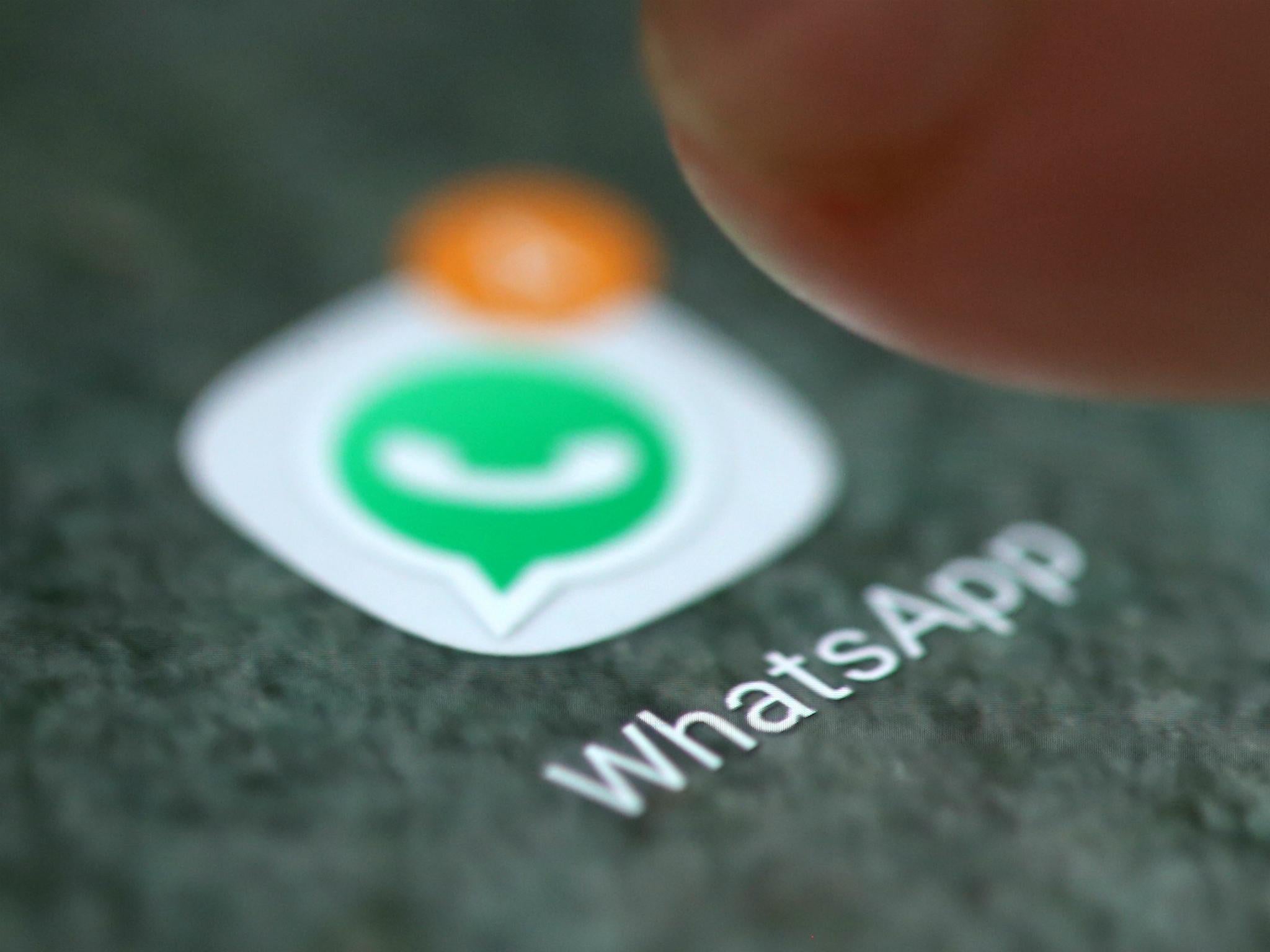 WhatsApp update to include small 'forwarded' message in effort to fight hoaxes