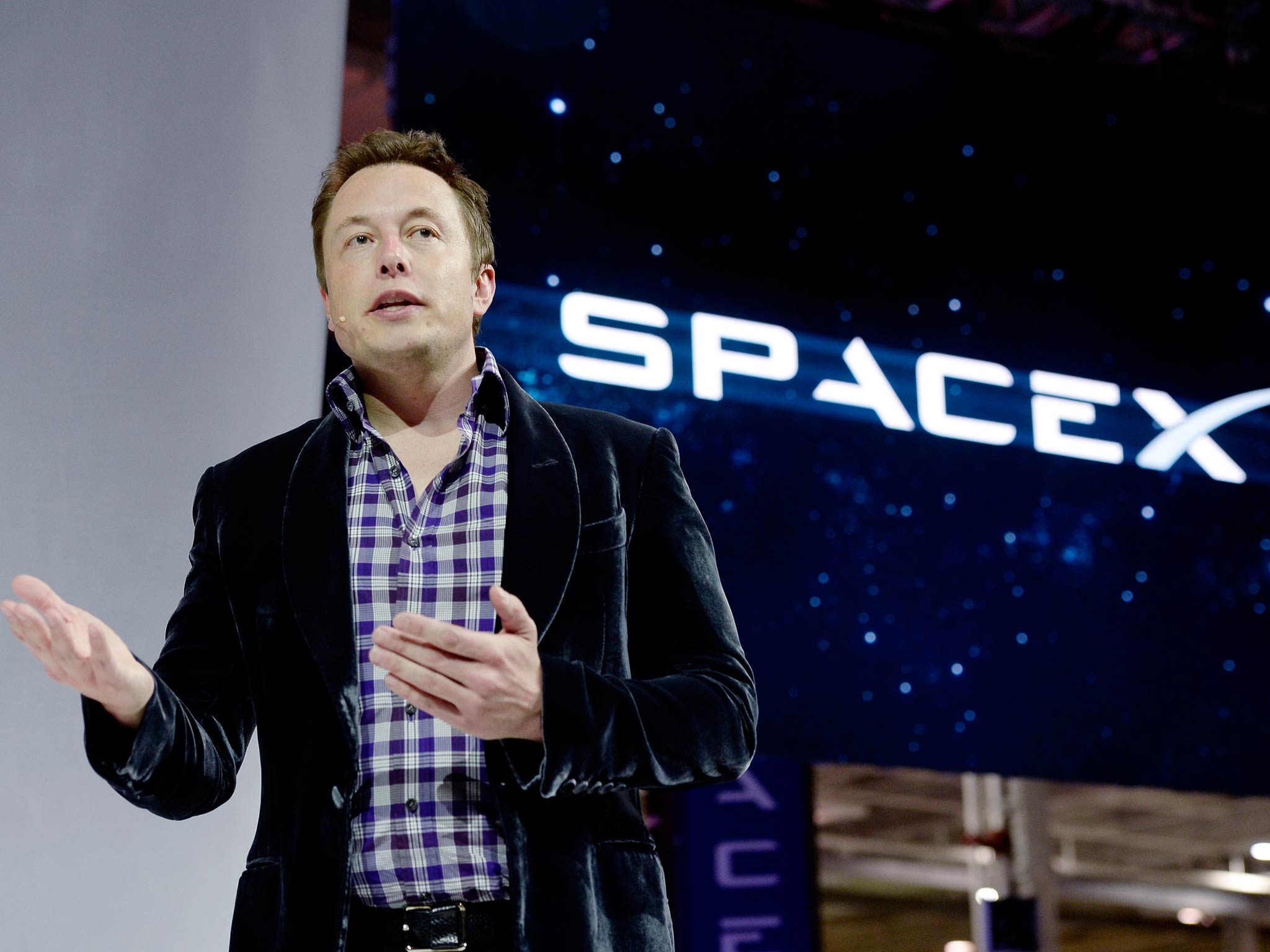 SpaceX chief executive Elon Musk wants to test the company's Falcon Heavy rocket next month