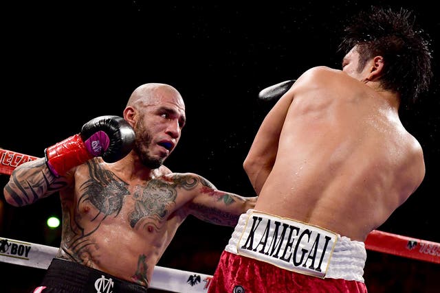 Cotto waves goodbye to the sport this evening