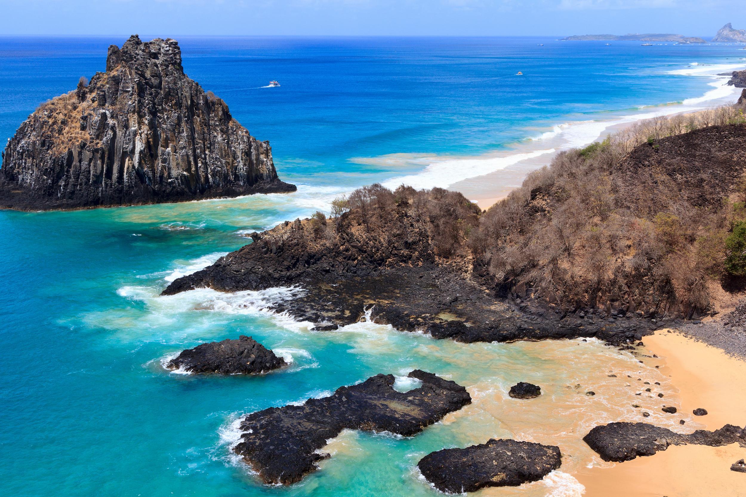 Baia Dos Porcos Beach is only accessible by foot Shutterstock/Iuliia Timofeeva