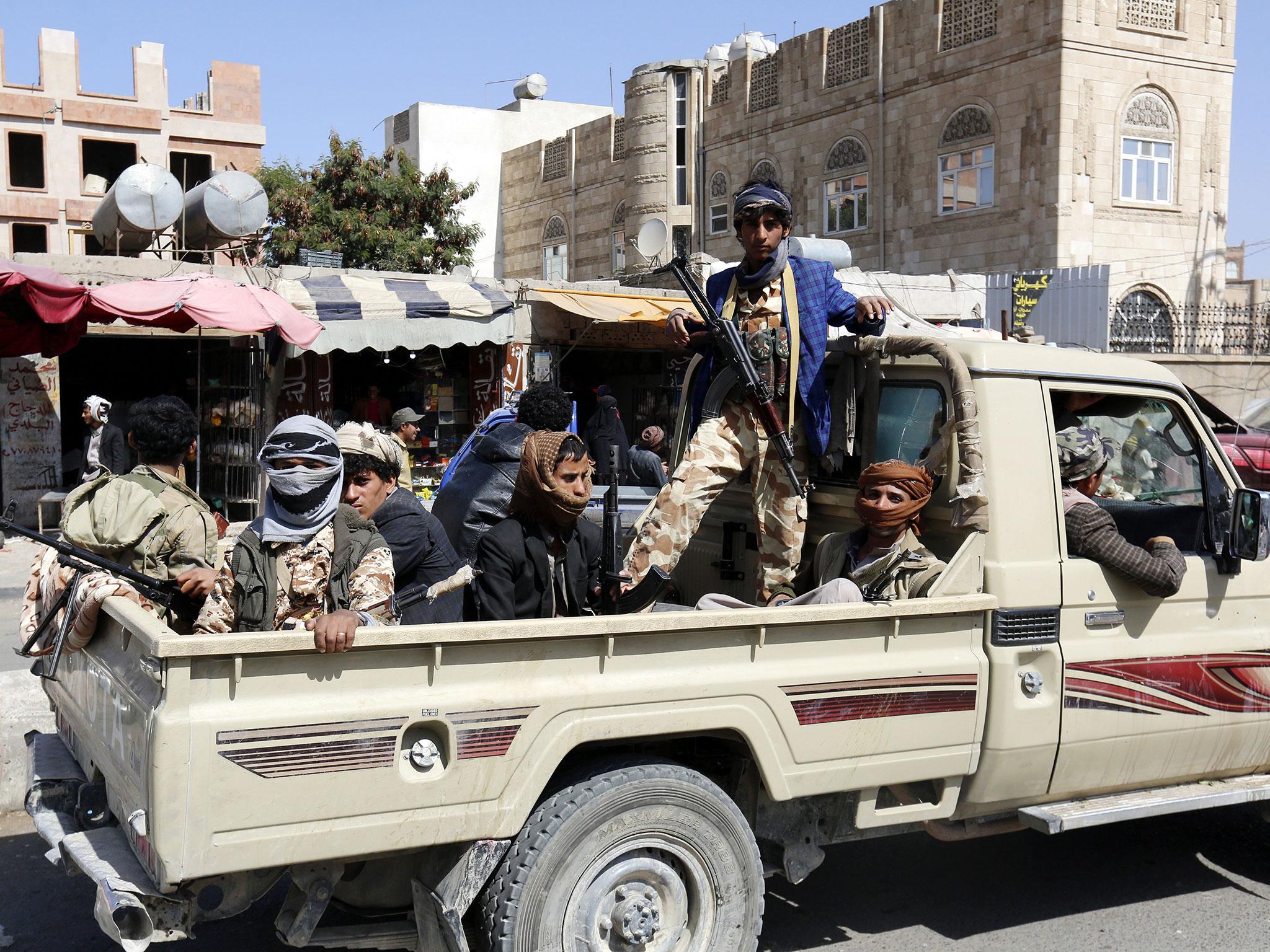 Yemen's rebel alliance continued to fall apart as fighting took place between the Houthis and their onetime allies, the forces loyal to the country's former President