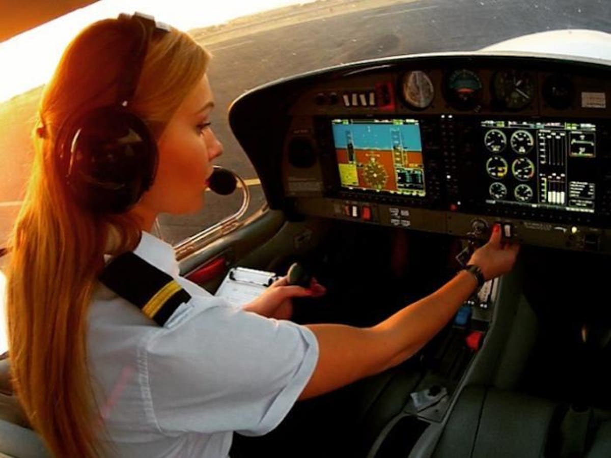 Meet the 25-year-old Dutch pilot who's taking over Instagram | The  Independent | The Independent