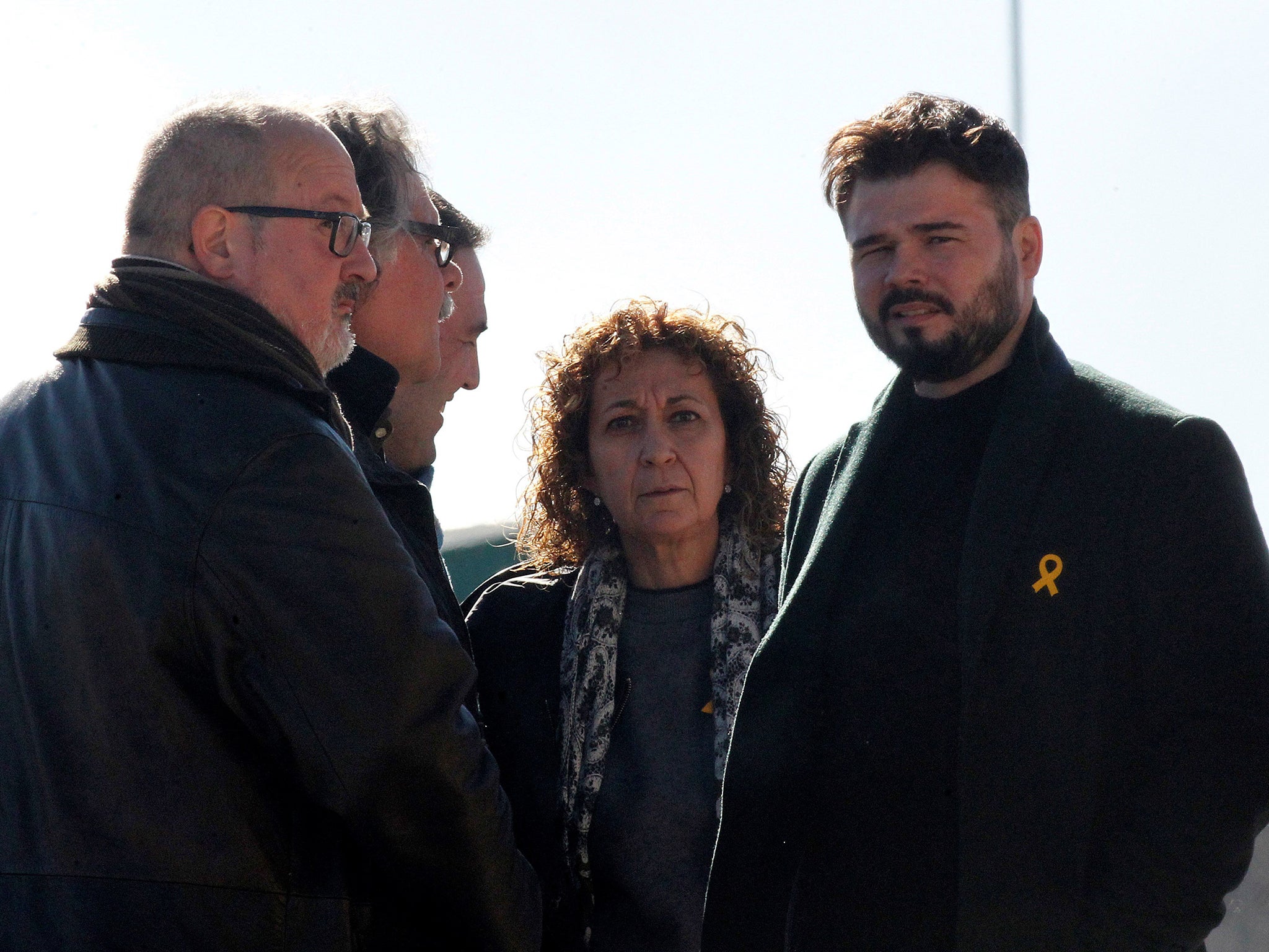 Gabriel Rufian (right) with other ERC MPs outside the Estremera Prison in Madrid this week