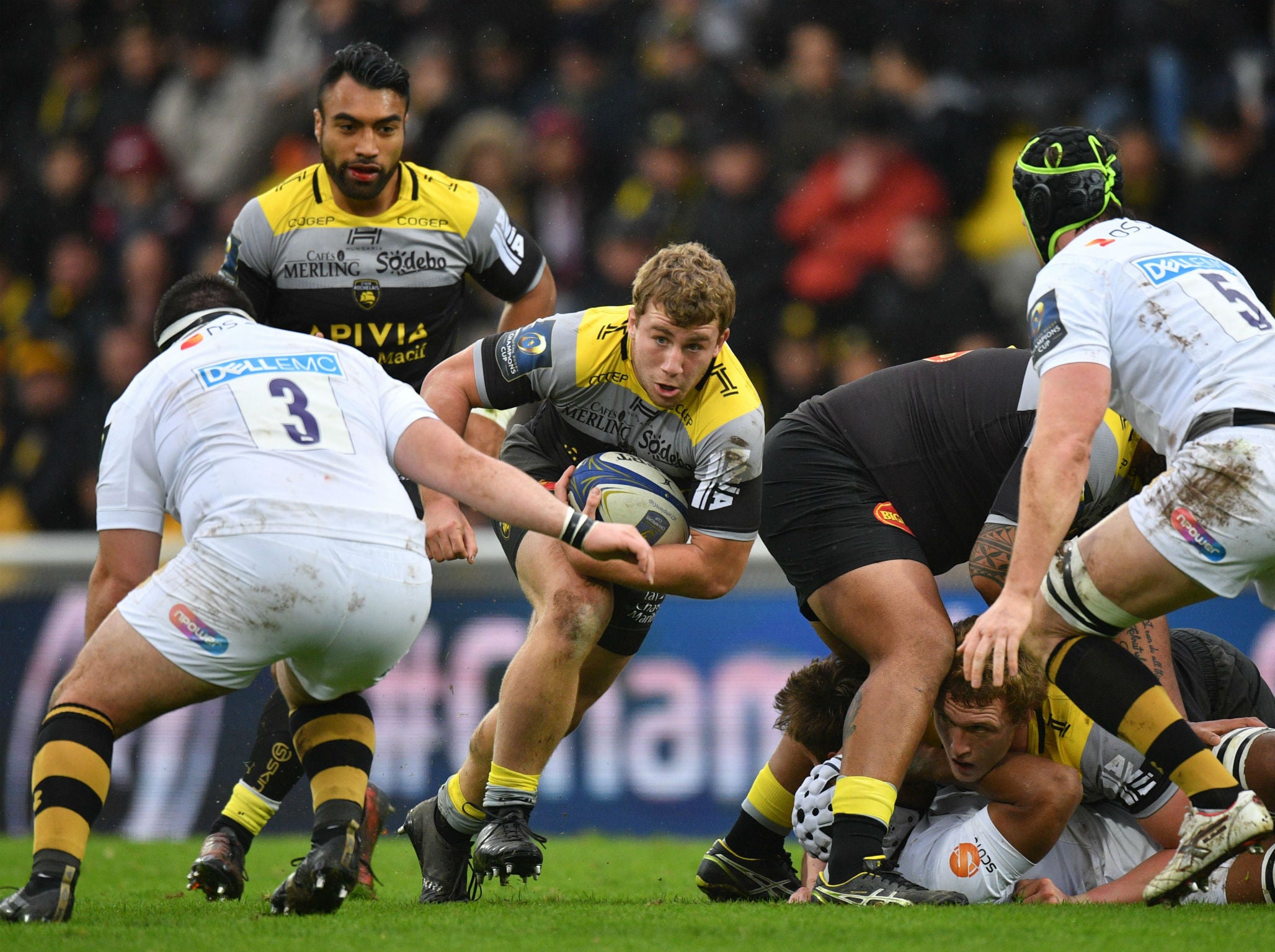 La Rochelle’s Levani Botia carries into Wasps’s defensive line