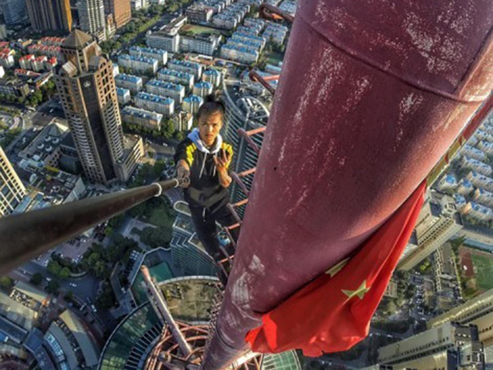 Wu Yongning: Chinese 'rooftopper' and social media star dies in fall