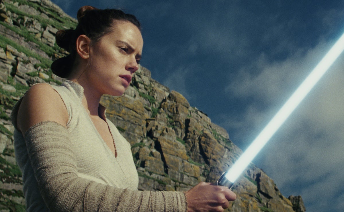 The Last Jedi' Final Scene Explained: What The Unexpected 'Star Wars' Ending  Really Means