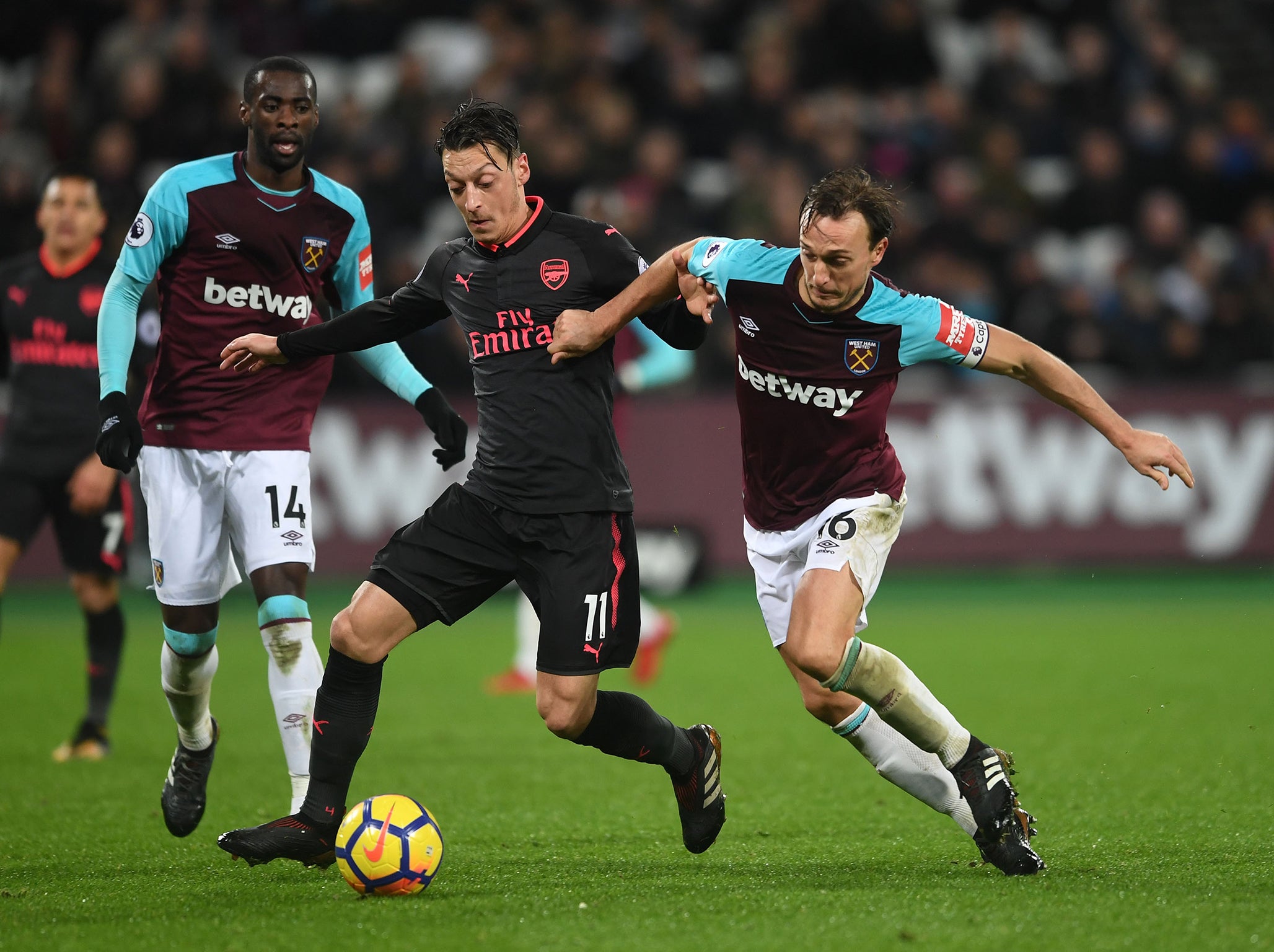 West Ham held Arsenal to a goalless draw