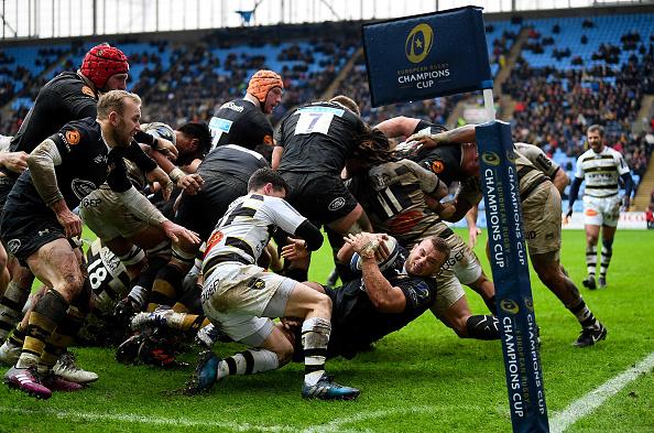 Tom Cruse dives over the line to score for Wasps