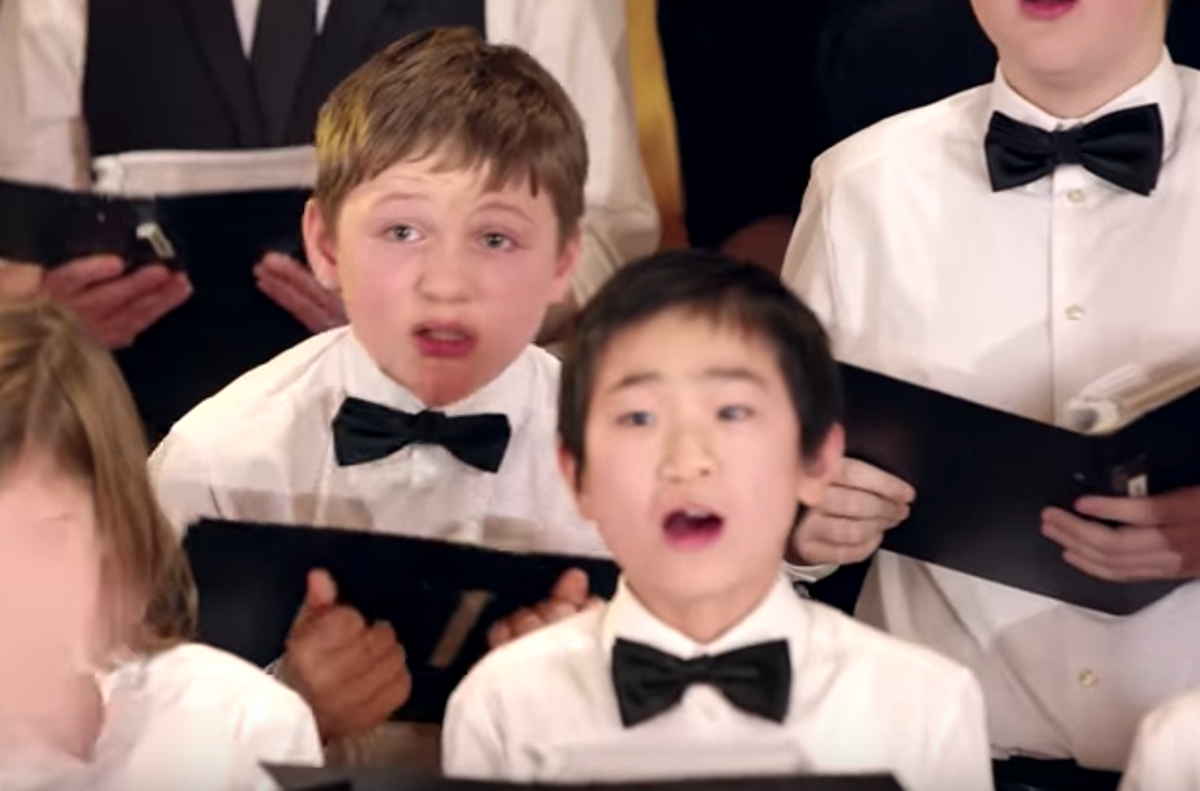 Chili Klaus gives ghost peppers to Danish boys choir, chaos ensues