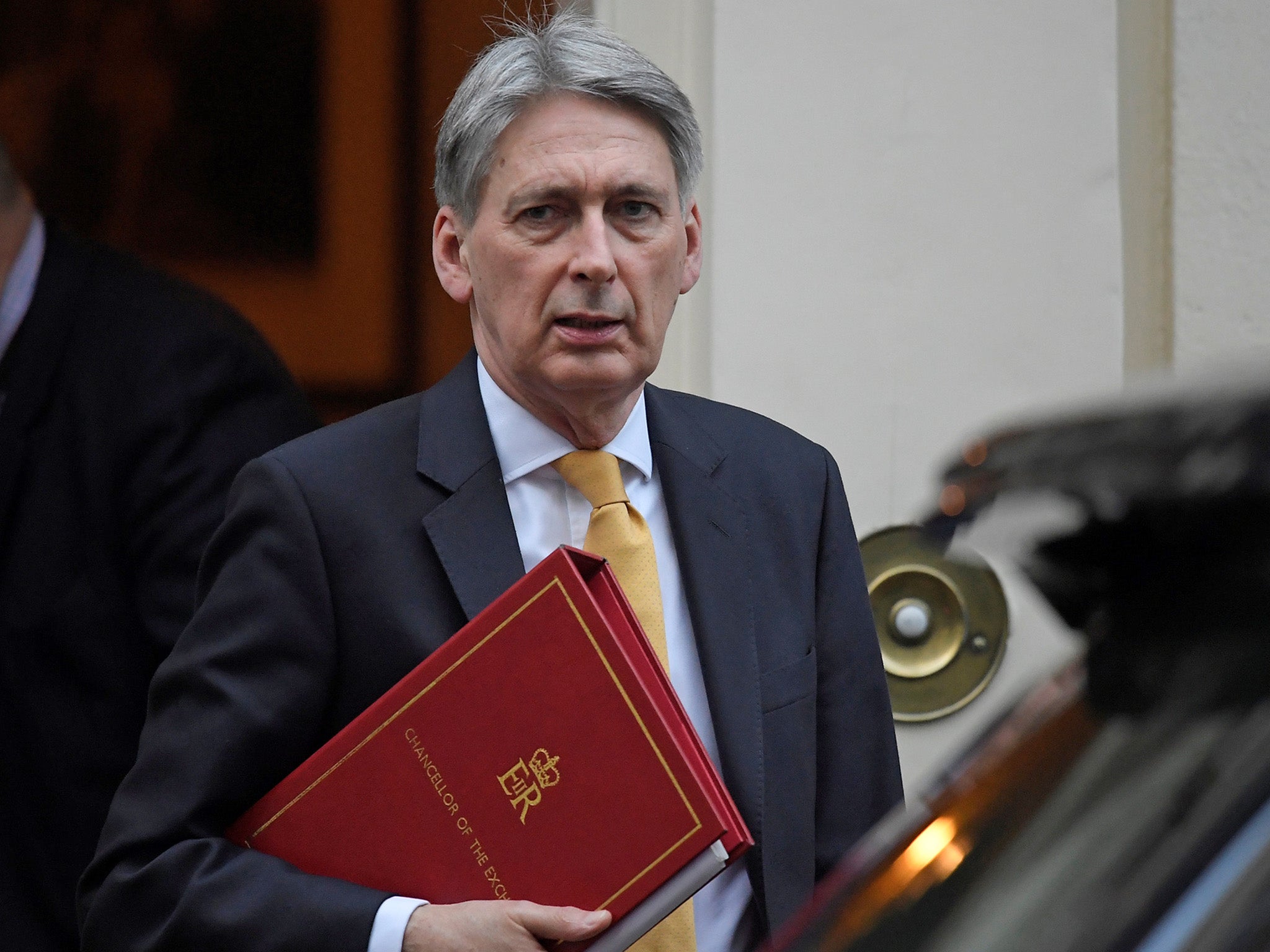 Brexit: Philip Hammond accuses &apos;backwards-looking&apos; EU of &apos;paranoia&apos; that other countries will leave