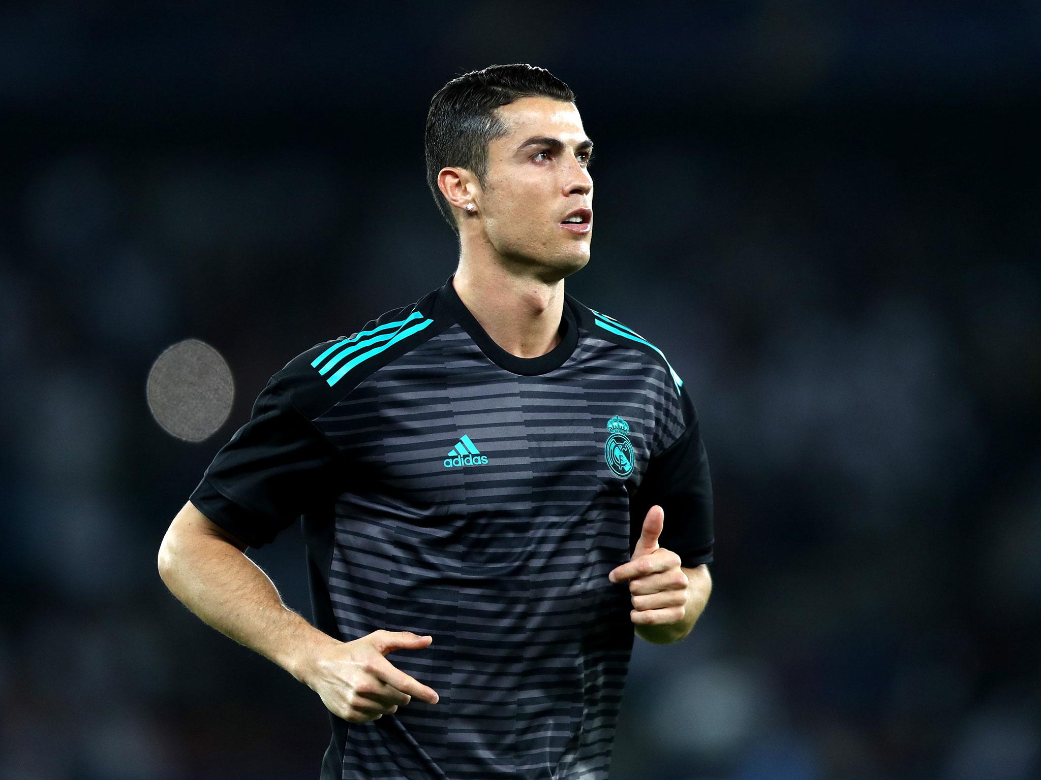 Head coach Zidane has urged Ronaldo to concentrate only on his game and not contract matters