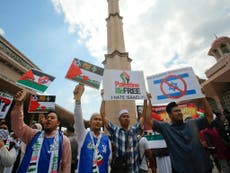 Malaysian PM leads Muslim rally showing solidarity with Palestinians
