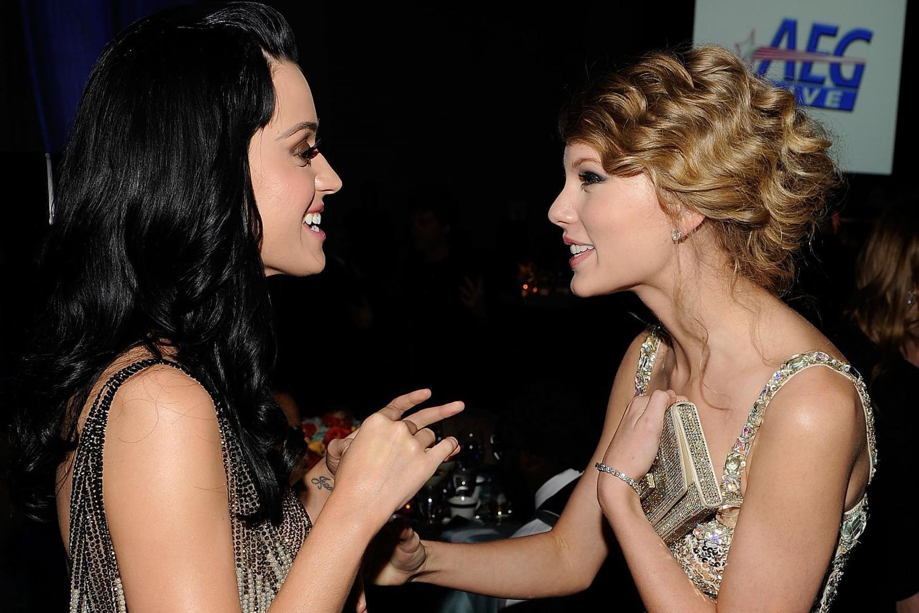 Musicians Kary Perry and Taylor Swift during the 52nd Annual GRAMMY Awards - Salute To Icons Honoring Doug Morris held at The Beverly Hilton Hotel on January 30, 2010 in Beverly Hills, California. Credit: Larry Busacca/Getty Images for NARAS.